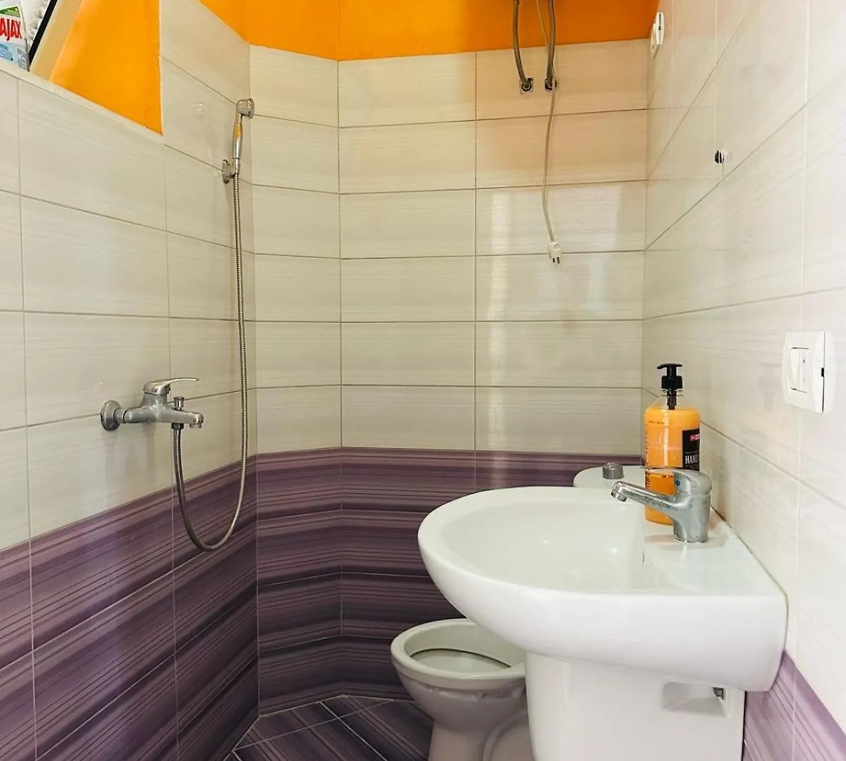 E&E Studio Apartament Δυρράχιο 0*,